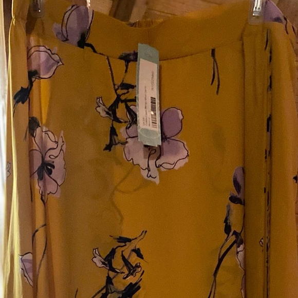NWT!! LE LIS- Golda Faux Wrap Midi Skirt - Picture 11 of 12